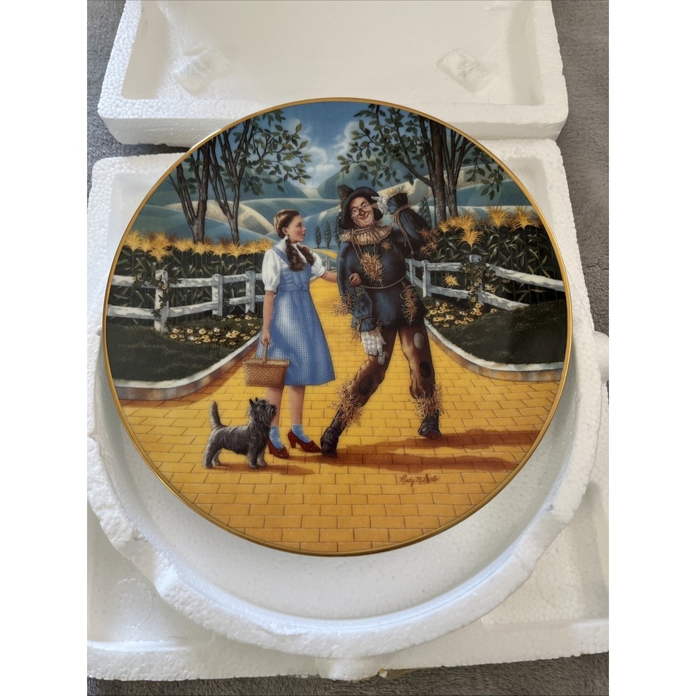 WIZARD OF OZ LIMITED EDITION COLLECTOR 8.5" PLATE "I HAVEN'T GOT A BRAIN"
